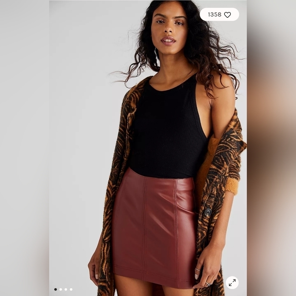 ree People Modern Femme Faux-Leather Mini Skirt Size 4 Berry/Plum/Purple